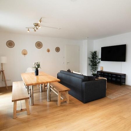 Central Apartment 4 Bedrooms For Up To 12 Guests Hamburgo Exterior foto